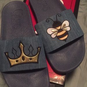 Dark blue Sam Edelmon Flip flops